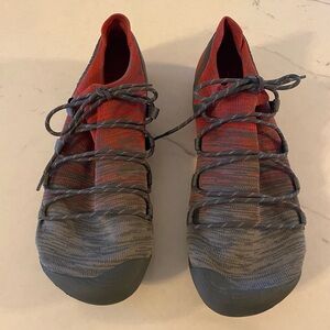 Merrell Men’s 13 Turbulence Cherry Barefoot Outdoor Shoes Trail Water Vibram